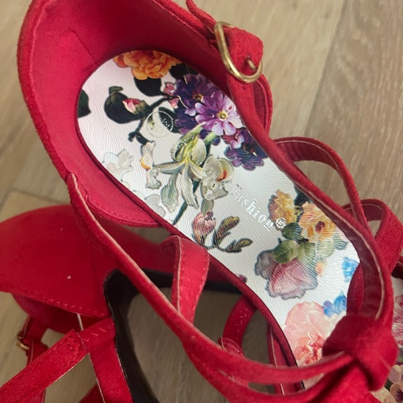 Room of Fashion brand. Red Strappy Heels with Floral Insole - Picture 6 of 8